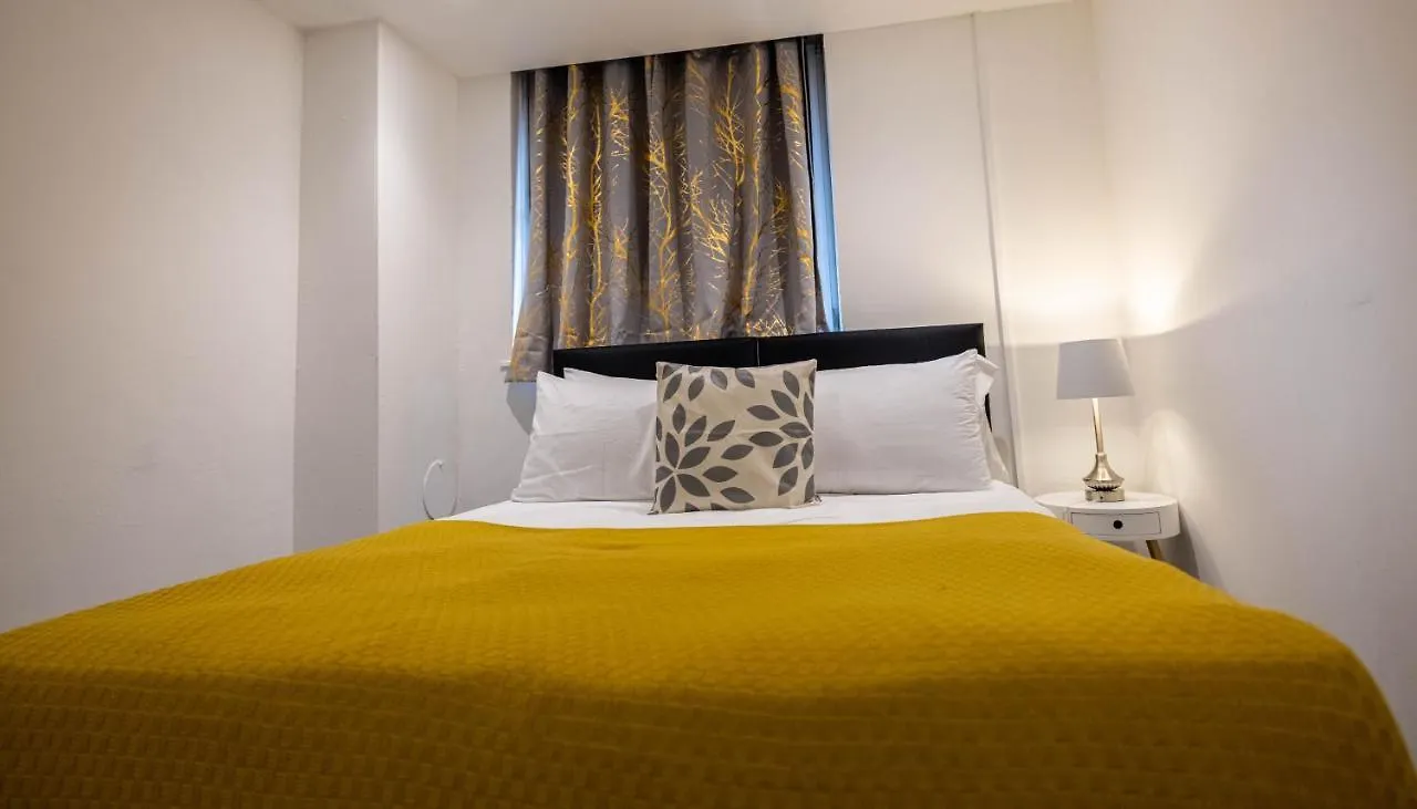 3 Bedrooms-8Guests-Babycot-15Mintopepys-Freeparkg London 0*,  United Kingdom